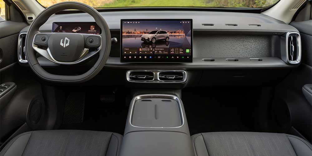 Leapmotor confirma su apuesta por la autonomía extendida con el B10 Hybrid EV 3