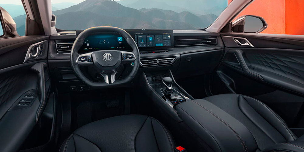 MG completa la gama HS con la versión híbrida 1