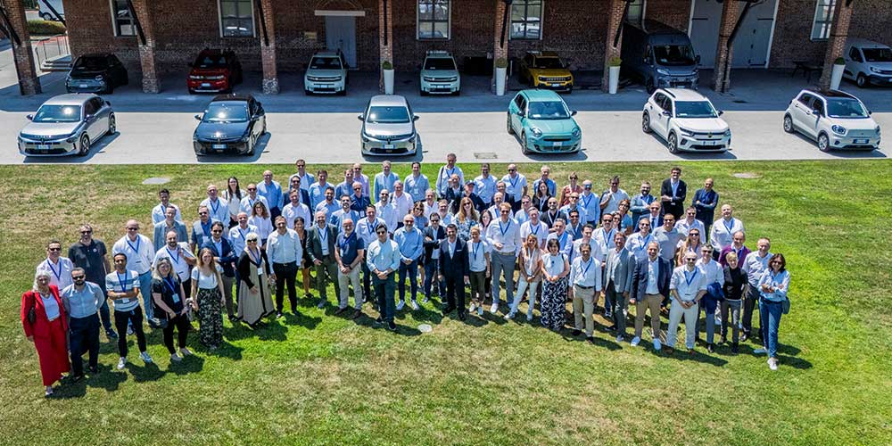 Stellantis presenta su apuesta por el cliente flotas en su European Driving Experience 2025