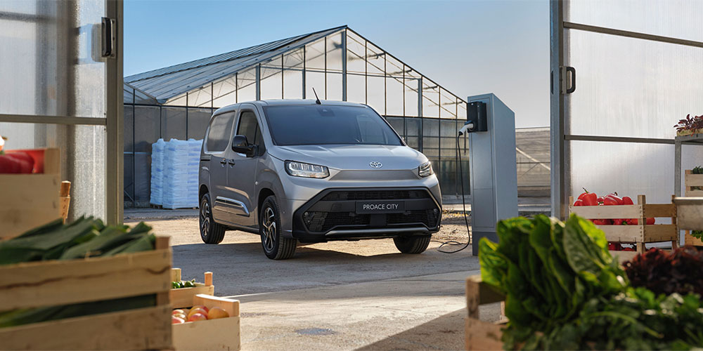 Toyota simplifica la gama Proace 2027 y equipa sus versiones eléctricas con e PTO