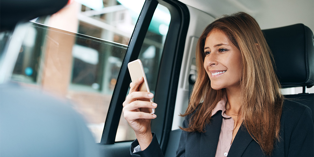 Santander y Uber acuerdan financiar a operadores de flotas en Europa
